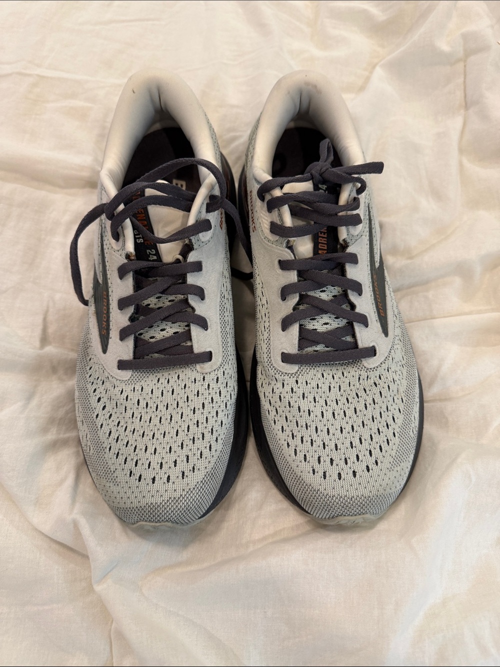 Women's Brooks Shoes